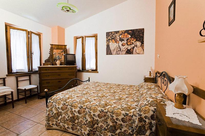 Croce Del Moro Guest House Rosora Екстериор снимка